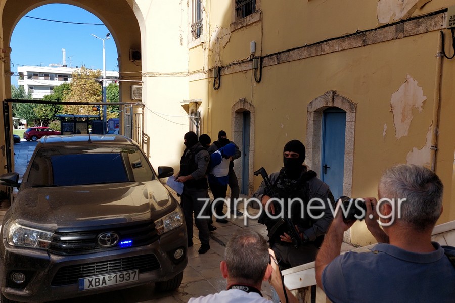 «Είχα πάει στη γιορτή για να βοηθήσω με τα σουβλάκια»