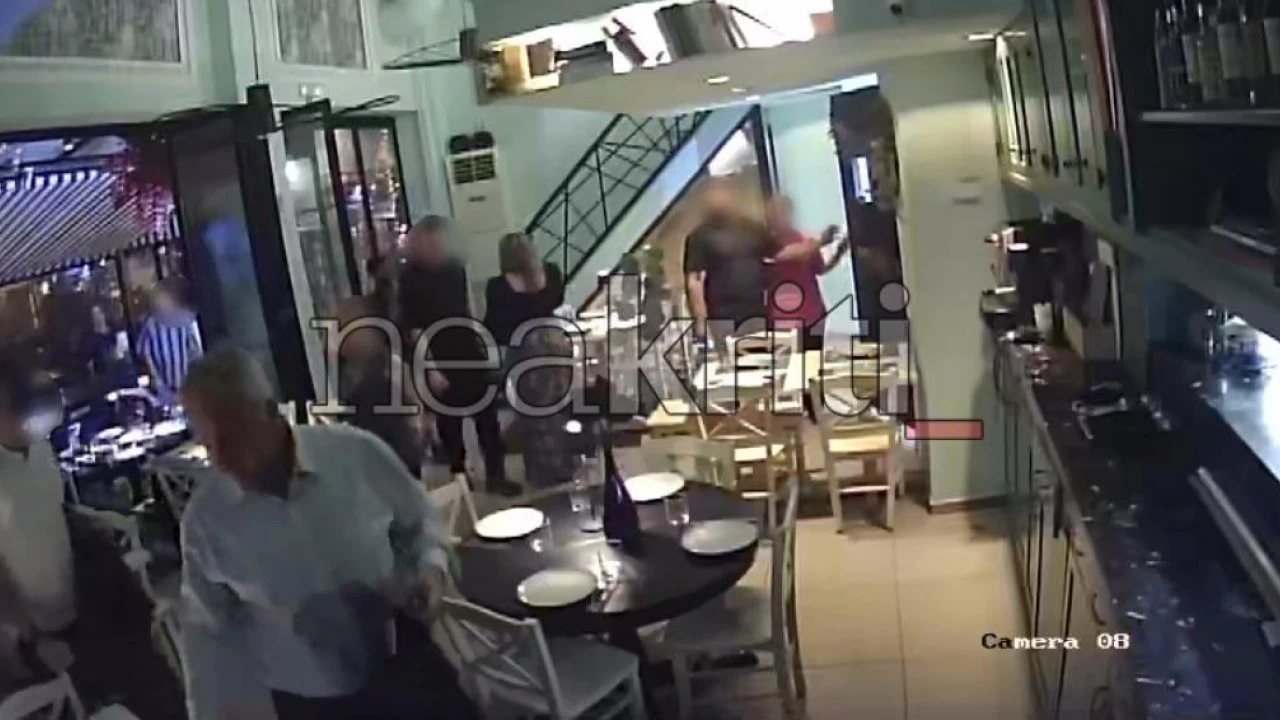 Κρήτη: “Την έπεσαν” στον Μάκη Βορίδη και στην οικογένειά του - «Βροχή» από αυγά και αντικείμενα σε γνωστό εστιατόριο (φωτο)