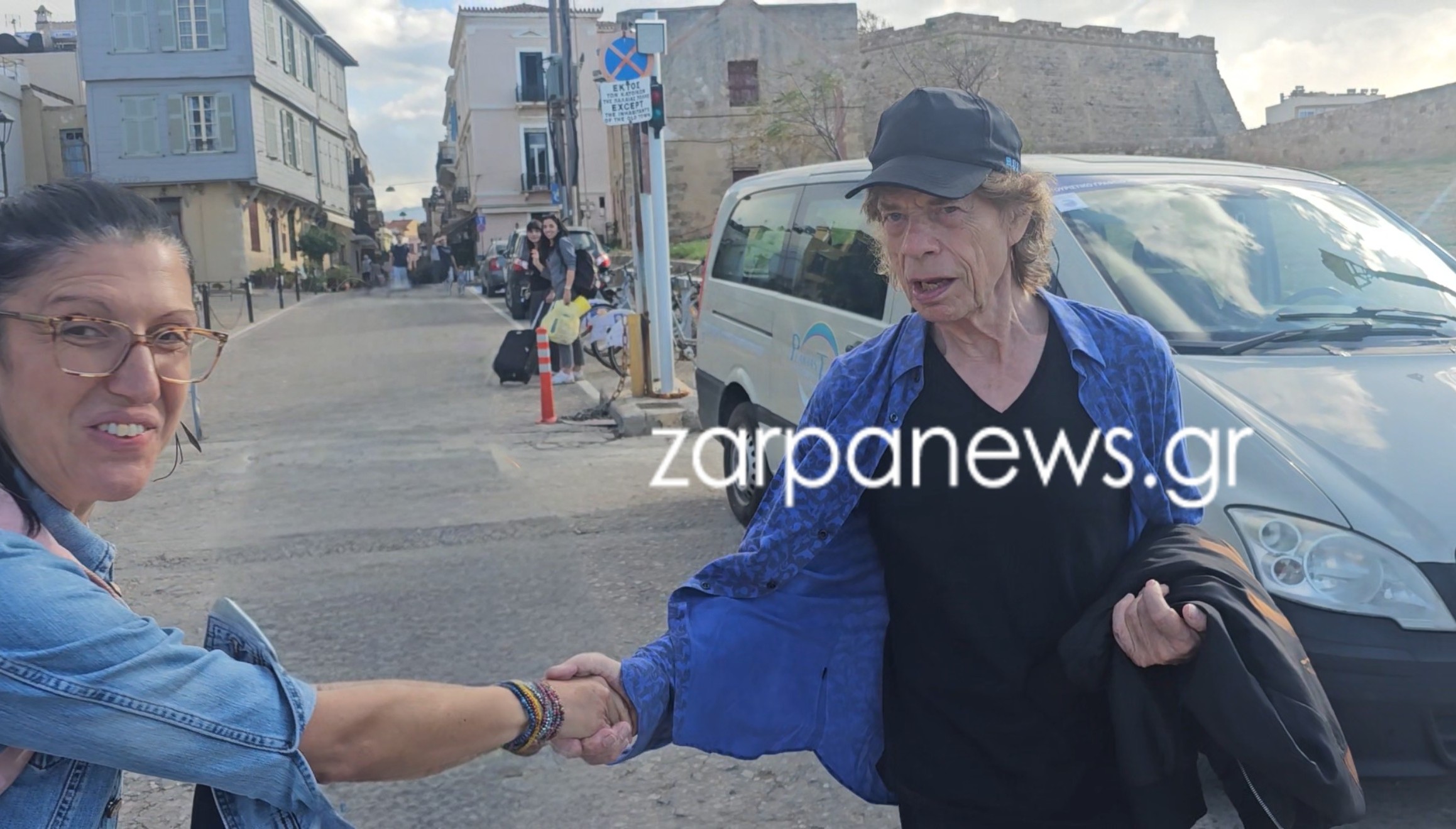 Στα Χανιά ο Μικ Τζάγκερ! Ξεναγήθηκε στον Λόφο Καστέλι (φωτο)