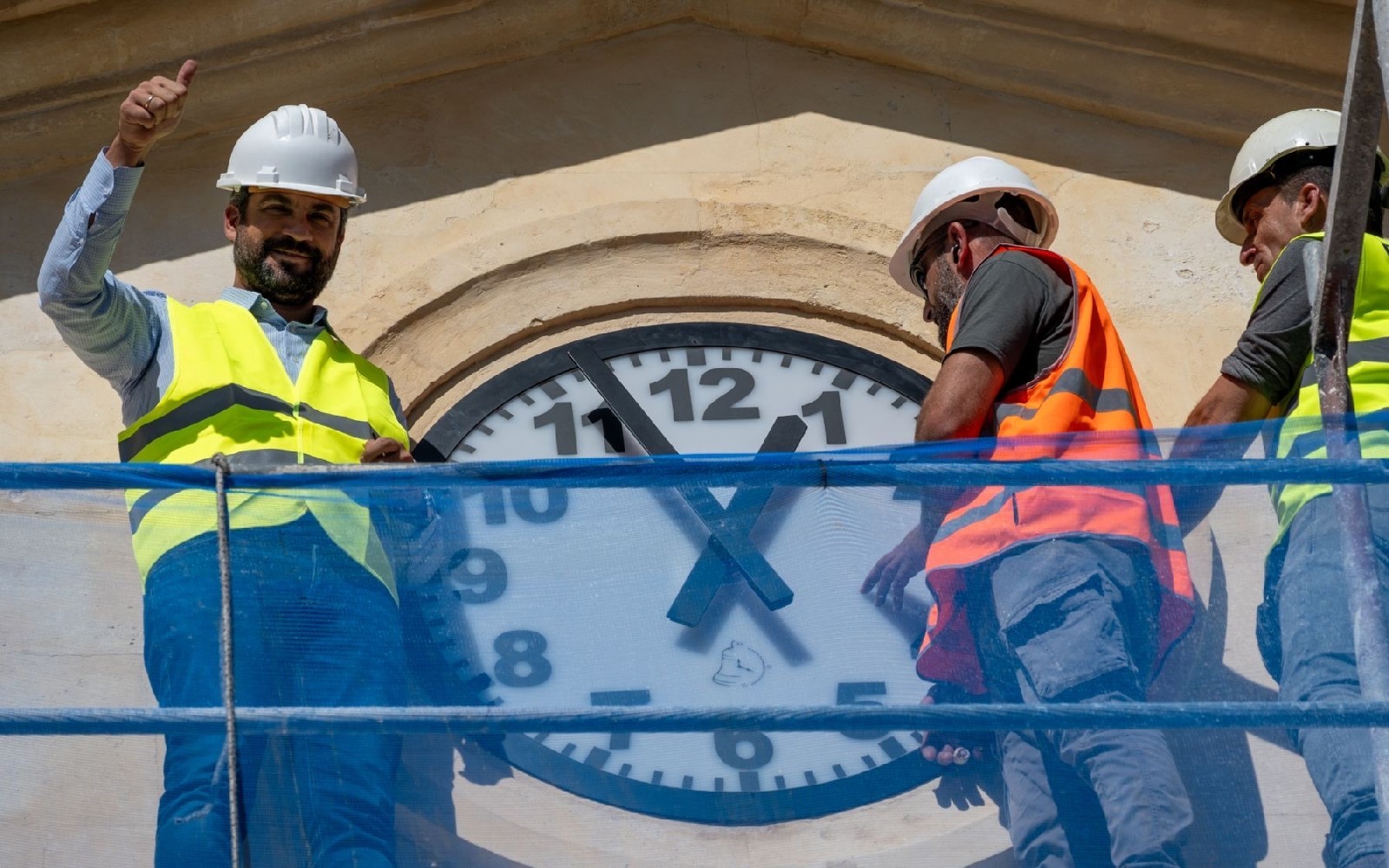 «Ξανάρχισε» ο χρόνος για τη Δημοτική Αγορά Χανίων: Τοποθετήθηκε το Ρολόι στο εμβληματικό μνημείο