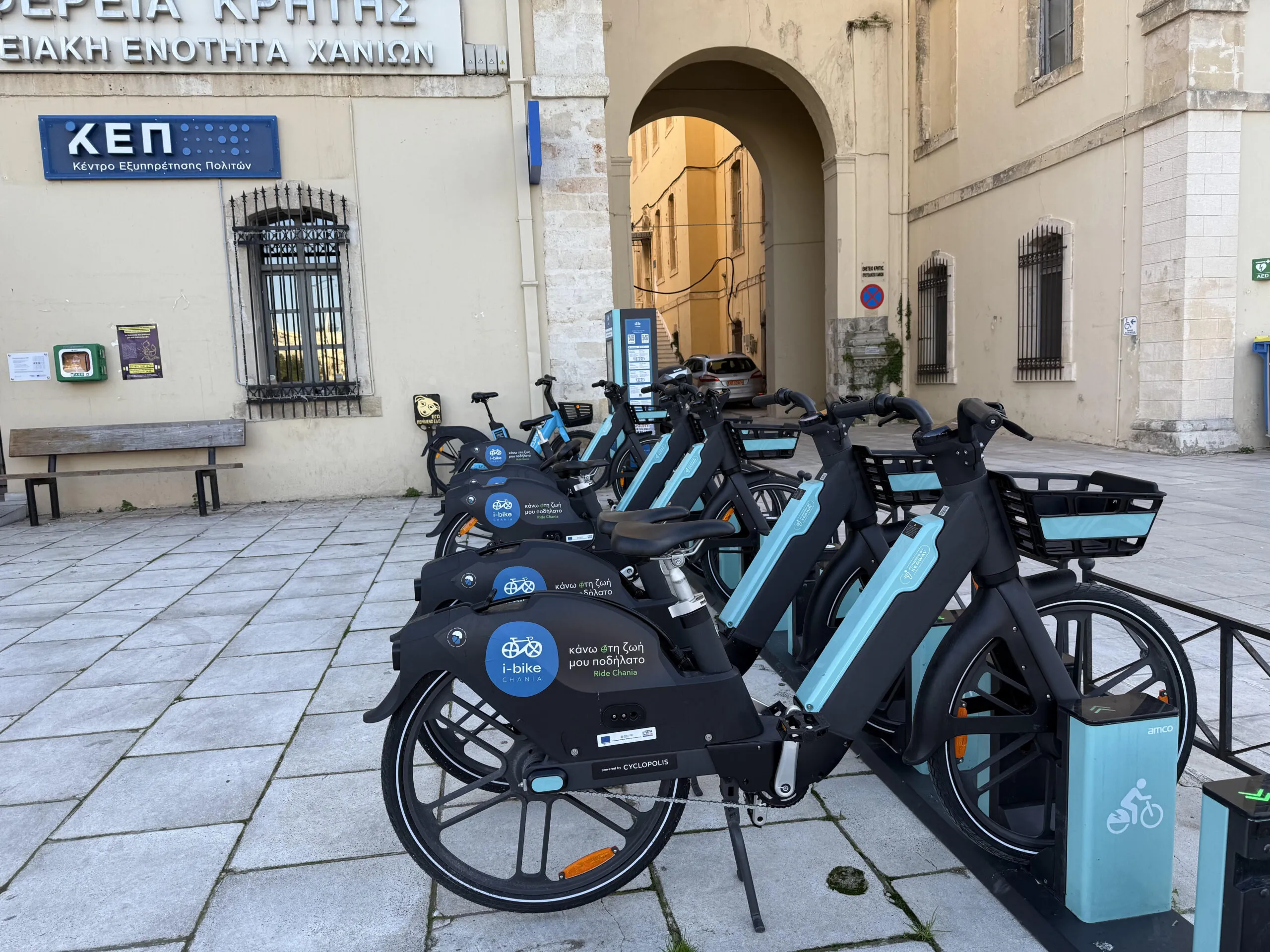 Χανιά: Σε πιλοτική εφαρμογή τα νέα ηλεκτρικά κοινόχρηστα ποδήλατα