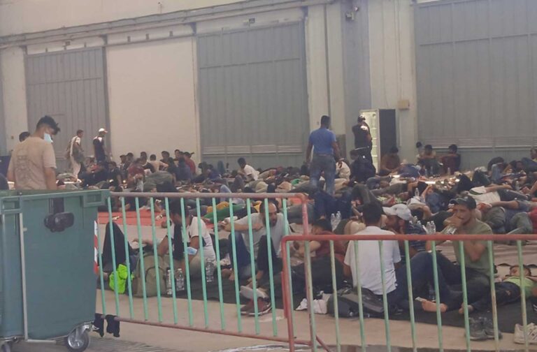 Χανιά: “Τρέχει και δε φτάνει” ο Δήμος! Ζητά άμεσα προσφορές από επιχειρήσεις για την κάλυψη αναγκών των αλλοδαπών στην Αγυιά!