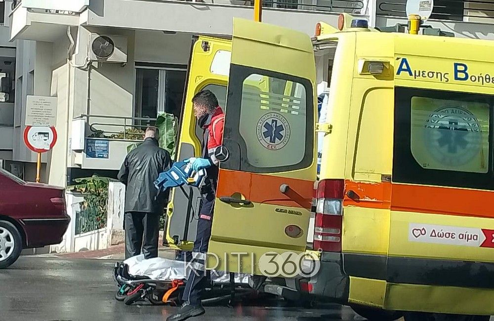 Χανιά: Τροχαίο ατύχημα σε «καρμανιόλα» - Σύγκρουση ΙΧ με μηχανάκι, στο νοσοκομείο ντιλιβεράς