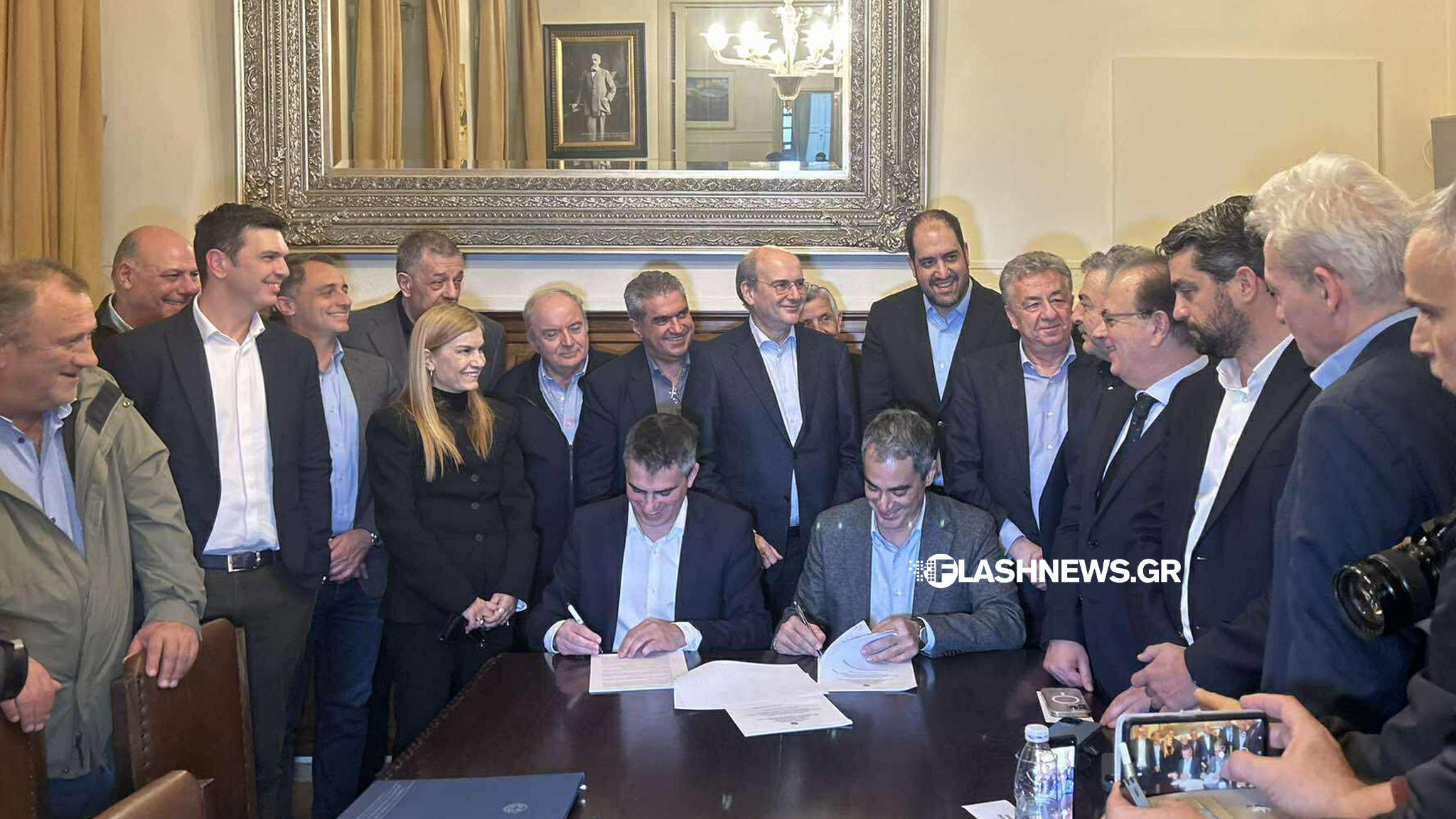 Χανιά: Ιστορική μέρα! Υπεγράφη η σύμβαση για τον ΒΟΑΚ Χανιά – Ηράκλειο (φωτο)