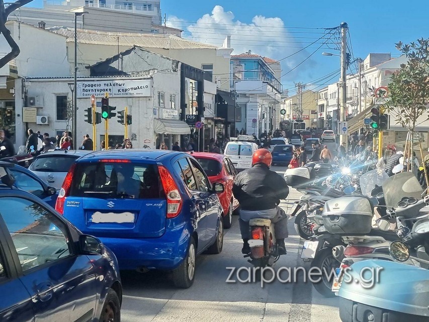 Χανιά: “Βασανίζονται” για μια θέση στάθμευσης – Τι λένε Χανιώτες οδηγοί για τα πάρκινγκ στην πόλη (video)