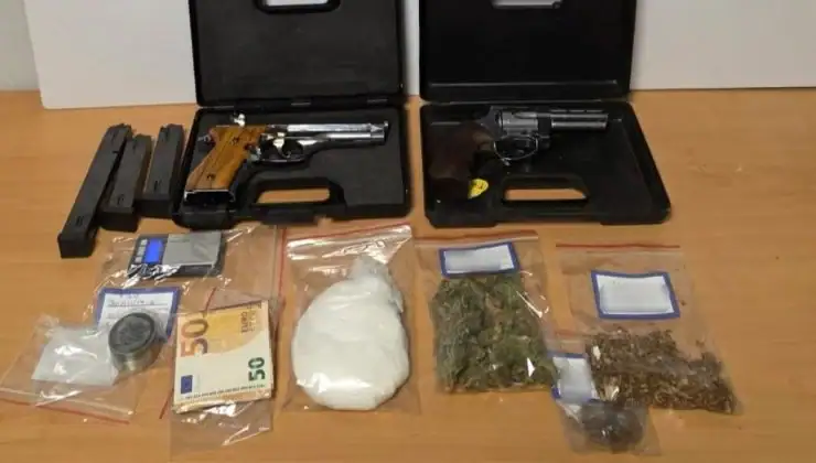 Χανιά: Χειροπέδες σε γνωστό επιχειρηματία - Κοκαΐνη, κάνναβη και όπλα στο σπίτι και την επιχείρηση του (φωτο)