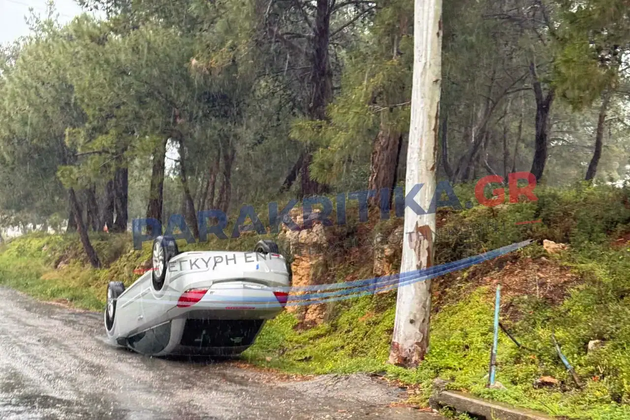 ΧΑΝΙΑ: “Μπαράζ” τροχαίων σε Σούδα και Κουμπελή, με παράσυρση πεζού και ανατροπή οχήματος (φωτο)