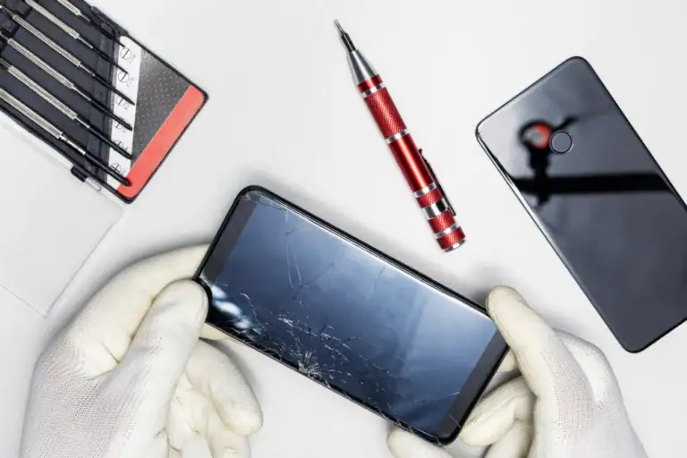 Πόσο Κοστίζει Πραγματικά η Αλλαγή Οθόνης Κινητού το 2026