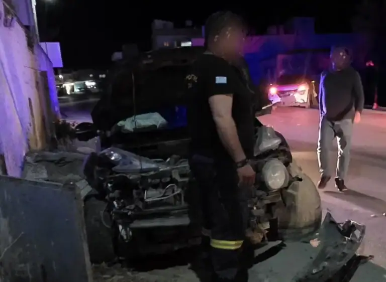 Σοβαρό τροχαίο με τέσσερις τραυματίες – Σώθηκαν τα παιδιά χάρη στο ειδικό καθισματάκι (φωτο)