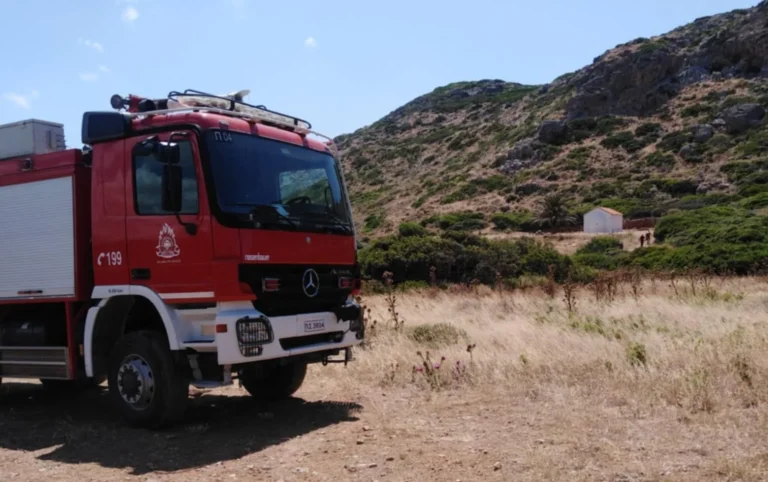 Τραγωδία στα Χανιά: Νεκρός 30χρονος τουρίστας μετά από πτώση από βράχια στα Φαλάσαρνα (φωτο - video)
