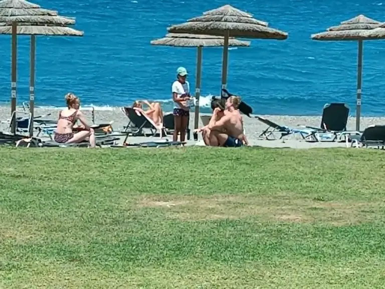 Χανιά: Φρούτα, λουκουμάδες και… μασάζ! Ανθεί το παρεμπόριο στον Πλατανιά (φωτο)