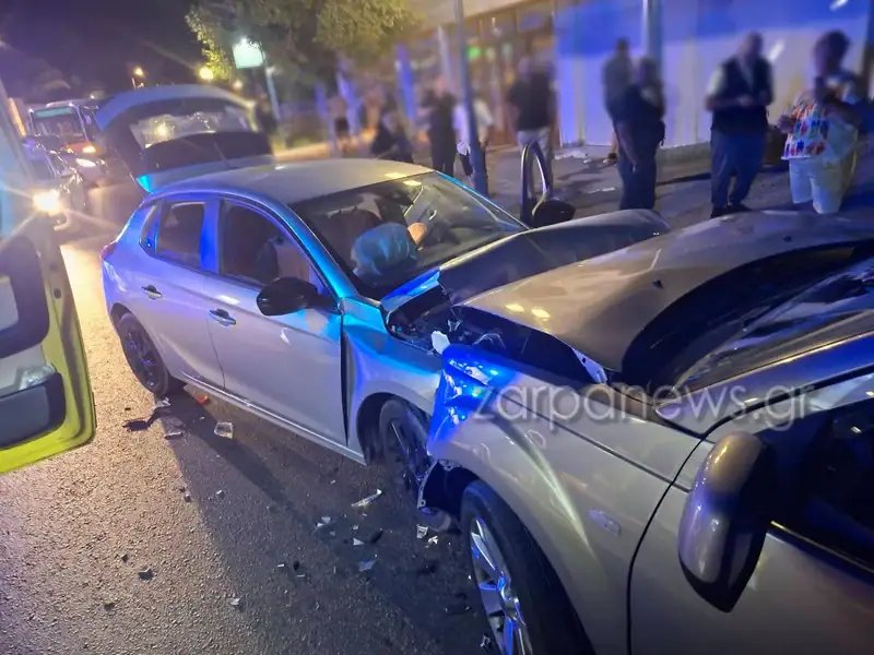 Χανιά: Μετωπική σύγκρουση δύο ΙΧ με 8 τραυματίες στο Καλαμάκι – Στο νοσοκομείο δύο οικογένειες (φωτο)