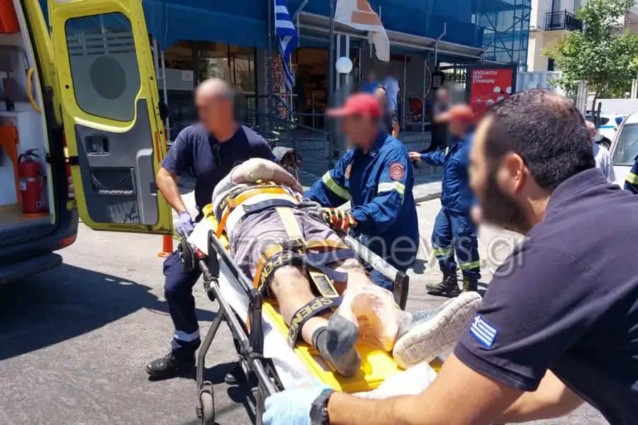 Χανιά: Εργατικό ατύχημα στο κέντρο της πόλης - Άνδρας έπεσε από σκαλωσιά σε εργασίες ανακαίνισης σούπερ μάρκετ (φωτο)