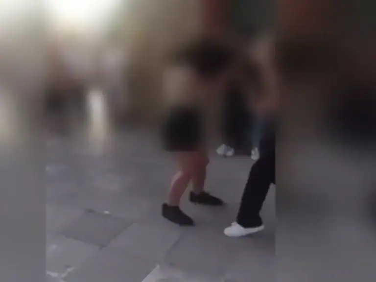 Κρήτη: Άγριος ξυλοδαρμός 15χρονης από ανήλικες – Κατέγραφαν την επίθεση με κινητό (video)
