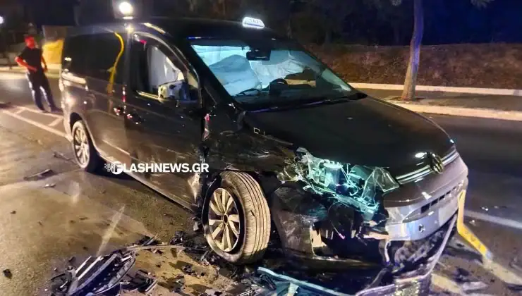 Χανιά: Οδηγός χάνει τον έλεγχο του οχήματος, μπαίνει στο αντίθετο ρεύμα και συγκρούεται με ταξί - Καρέ καρέ το τροχαίο (video)