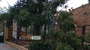 Χανιά: Μεγάλο κλαδί έπεσε σε σχολείο της Παλιάς Πόλης – Ανήσυχοι οι γονείς (φωτο)