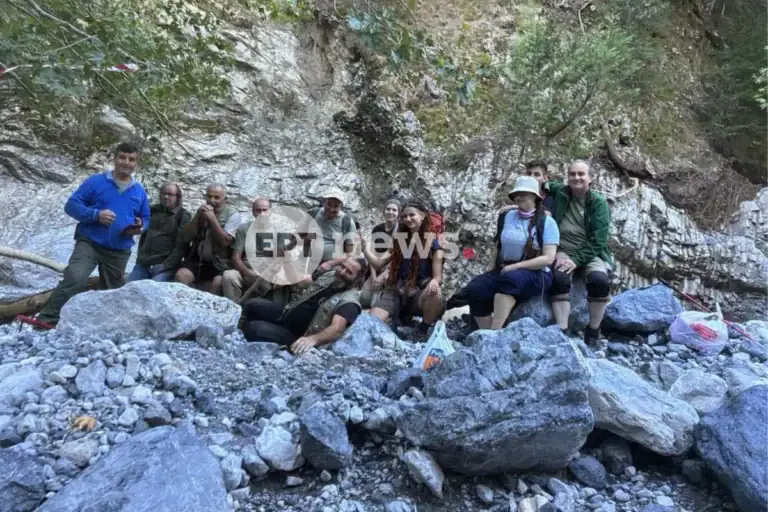 Χανιά: «Λήξη συναγερμού» για τους 8 εγκλωβισμένους στο φαράγγι Σαμαριάς (φωτο)