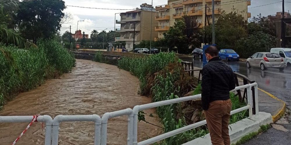 Έκτακτο δελτίο κακοκαιρίας: Αναμένονται μεγάλα ύψη βροχής στην Κρήτη