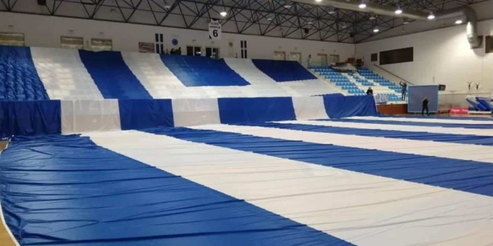 Ελληνική Σημαία 1.500 τετραγωνικών για… ρεκόρ Γκίνες – Και Κρητικοί οι εμπνευστές! (video)