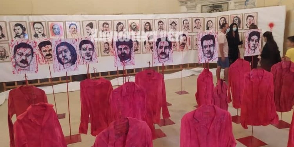 Χανιά: Εικαστικό δρώμενο “Ματωμένα πορτραίτα” στο Γιαλί Τζαμισί (φωτο)