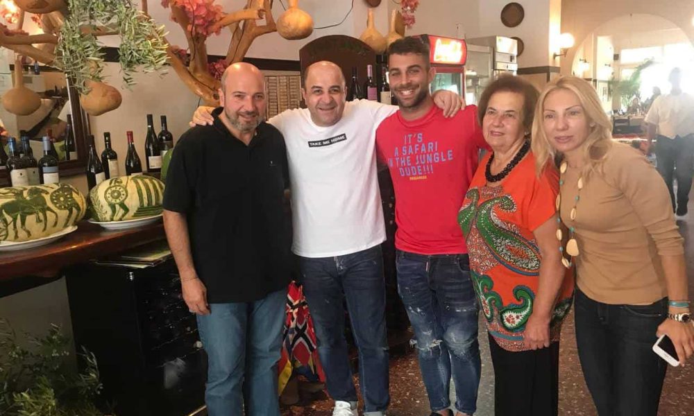 Μάρκος Σεφερλής και Έλενα Τσαβαλιά συναντήθηκαν με τον Νίκο Ζωιδάκη για φαγητό στα Χανιά
