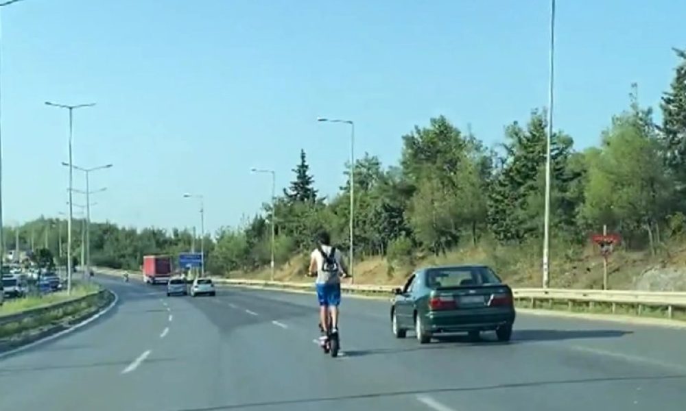 Πατίνι του… τρόμου στη Θεσσαλονίκη: Νεαρός τρέχει με πάνω από 90χλμ στο περιφερειακό (video)