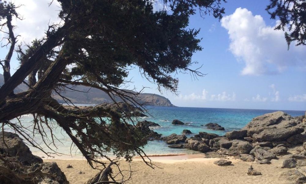 Κρήτη, υπάρχουν ακόμα παράδεισοι: Ύμνος για την κρυμμένη παραλία των Χανίων