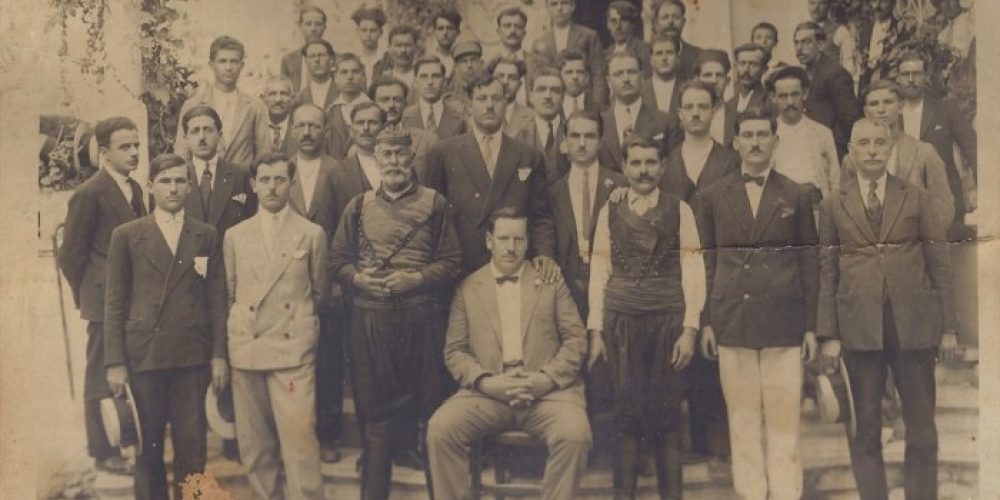 Οι 45…Γιάννηδες των Χανίων σε μιαν ιστορική φωτογραφία