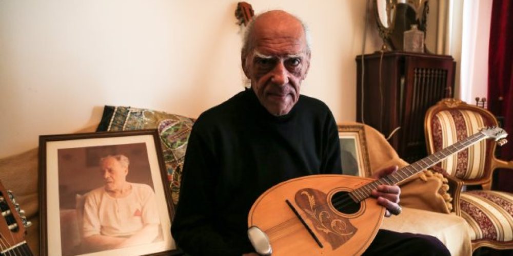 Πέθανε ο συνθέτης και δεξιοτέχνης του μπουζουκιού Στέλιος Βαμβακάρης
