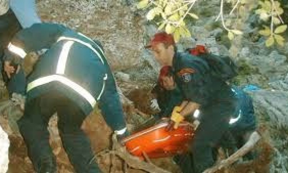 Χανιά: Πτώμα 70χρονης εντοπίστηκε σε χαράδρα 10 μέτρων στα Μεσκλα