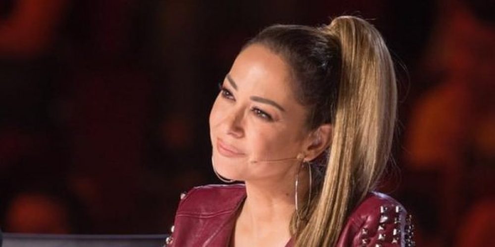 Η Μελίνα Ασλανίδου σε παίκτη του «X Factor»: Μη με κοιτάς στα μάτια, ζαλίζομαι (vid)