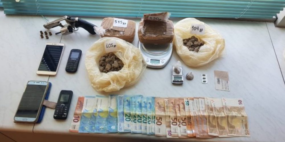 Κύκλωμα με βαριά ναρκωτικά στα δίχτυα της ΕΛ.ΑΣ στην Κρήτη! Εντοπίστηκαν 1250 γραμμάρια ηρωίνης – Δυο συλλήψεις…