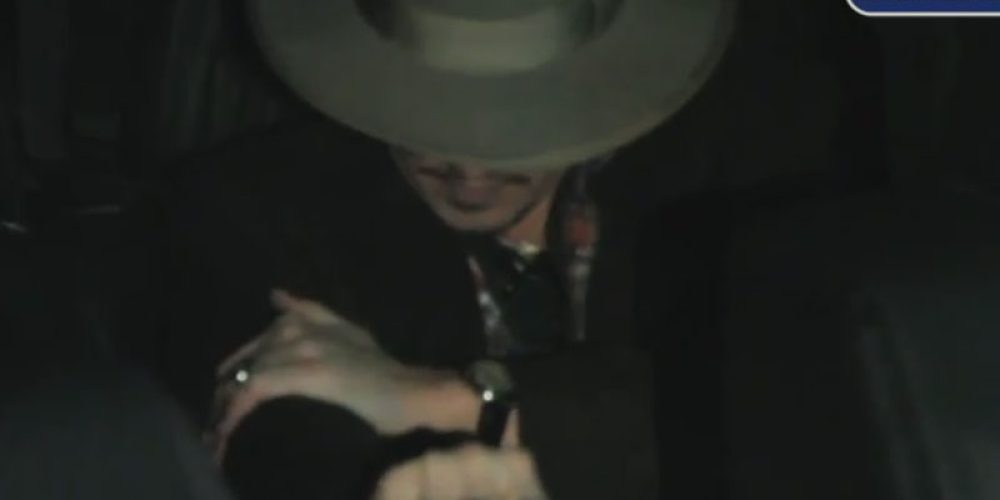 ΔΕΙΤΕ τον Johnny Depp τύφλα στο μεθύσι! (video)