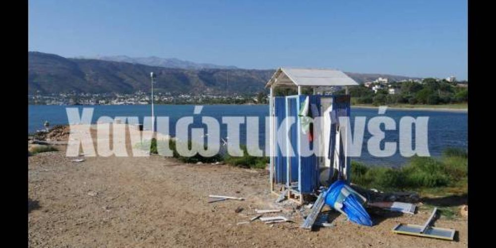 Χανιά: Βανδαλισμοί στην παραλία του Βλητέ (photo)