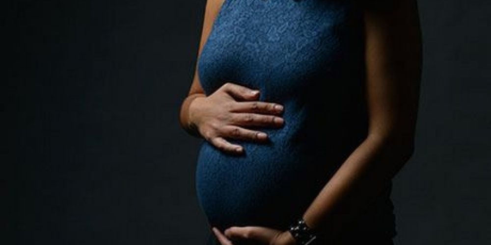 Ιατρικό θαύμα: Γυναίκα χωρίς ωοθήκες έμεινε έγκυος