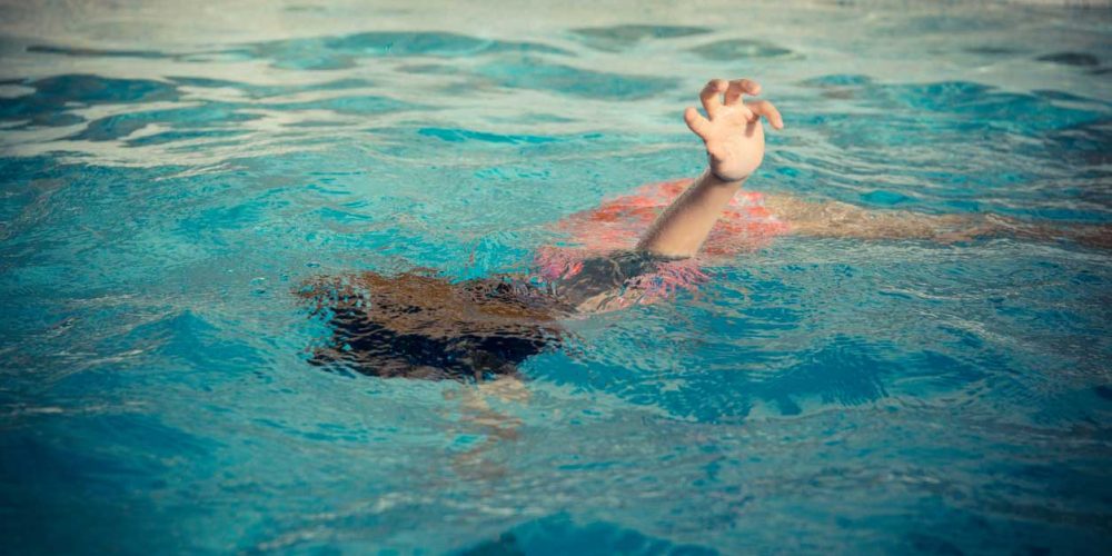 Κρήτη: Ναυαγοσώστης έσωσε 10χρονη από βέβαιο πνιγμό