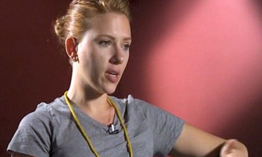 Η Scarlett Johansson απαντά για τις γυμνές φωτογραφίες