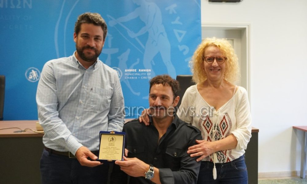 Χανιά: Βραβεύτηκε από τον Δήμο ο παγκόσμιος πρωταθλητή Αντώνη Τσαπατάκη (video - φωτο)