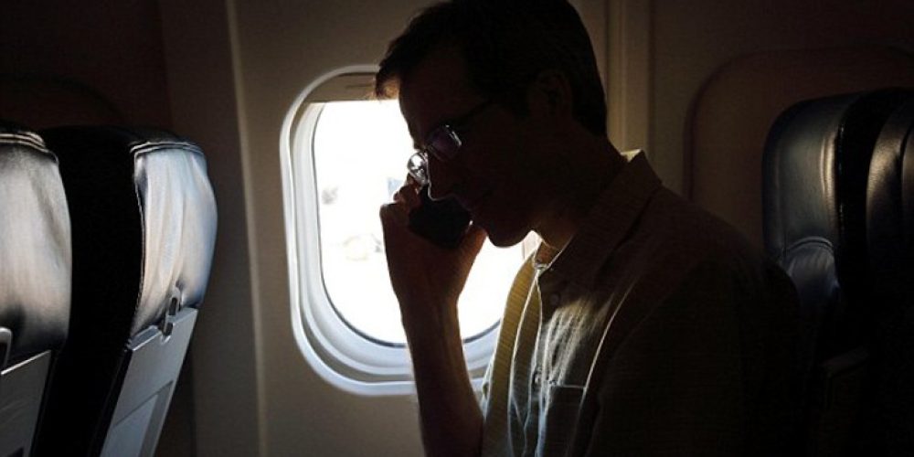 Τι θα συμβεί αν δεν βάλετε σε λειτουργία πτήσης το κινητό σας στο αεροπλάνο