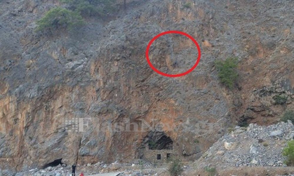 Τραγωδία στην Αγία Ρουμέλη - Ορειβάτης έπεσε σε γκρεμό (φωτό)