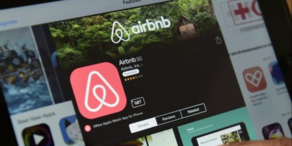 Πρόστιμα έως 100.000 σε διαχειριστές Airbnb – Τι προβλέπει το φορολογικό νομοσχέδιο