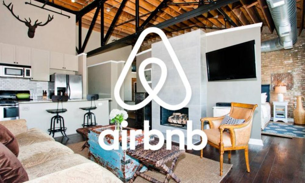 Πάνω από 3000 το μέσο έσοδο ανά καταχώρηση Airbnb