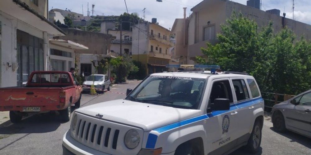 Φονικό στην Κρήτη: Παραδόθηκε ο γιος του 63χρονου θύματος