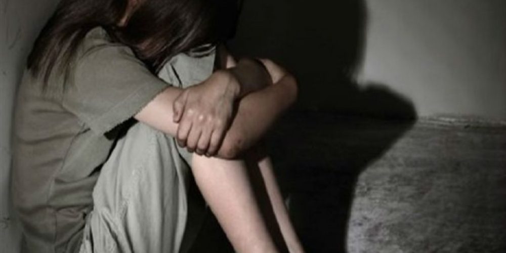 Προφυλακιστέος ο ο 43χρονος που κοίμιζε τον πατέρα και βίαζε την 13χρονη κόρη του στα Χανιά…