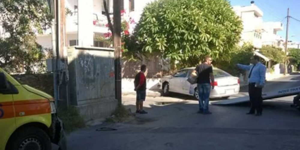 Κρήτη: Ασθενοφόρο συγκρούστηκε με αυτοκίνητο, την ώρα που μετέφερε τον ασθενή στο νοσοκομείο (Photo)