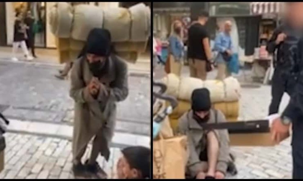 Αστυνομικοί στην Ερμού αγόρασαν παπούτσια και κάλτσες σε άστεγο (video)