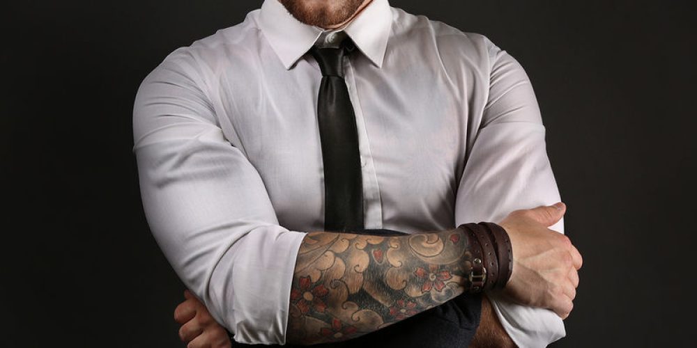 Ο απίστευτος λόγος που οι γυναίκες ελκύονται από τους άντρες με τατουάζ!