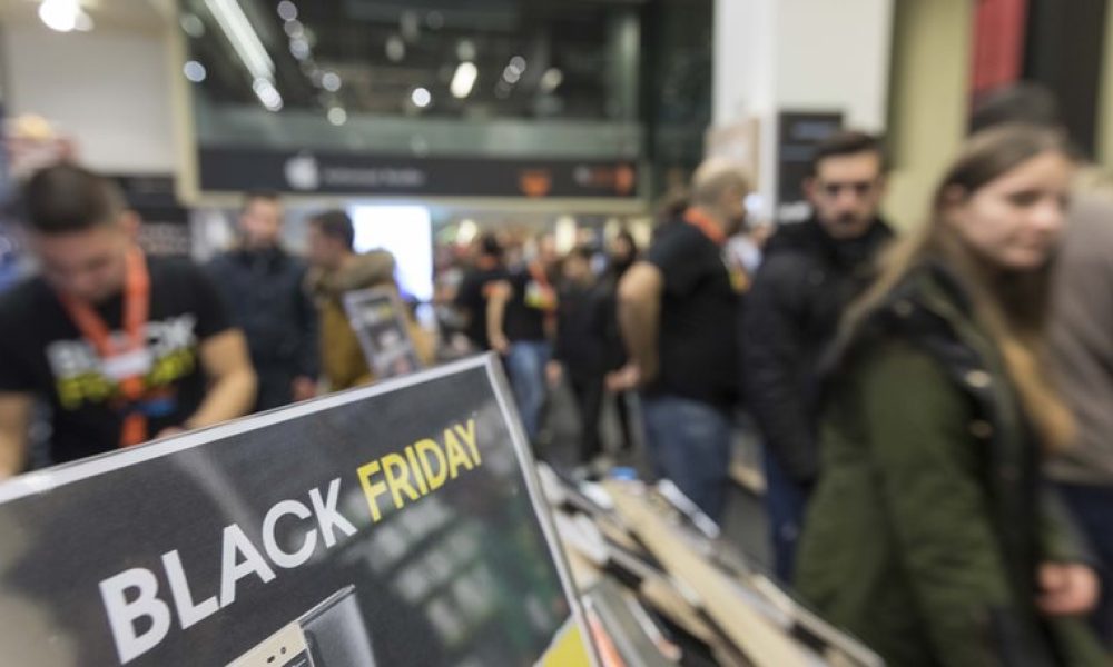 Black Friday: Ποιοι ψώνισαν, ποιοι όχι και ποια καταστήματα βρέθηκαν πρώτα