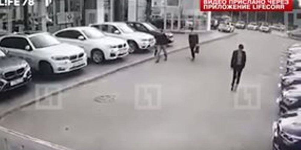 Βίντεο: Θρασύτατοι κλέφτες άρπαξαν σε 100 δευτερόλεπτα τέσσερις BMW αξίας 270.000 ευρώ