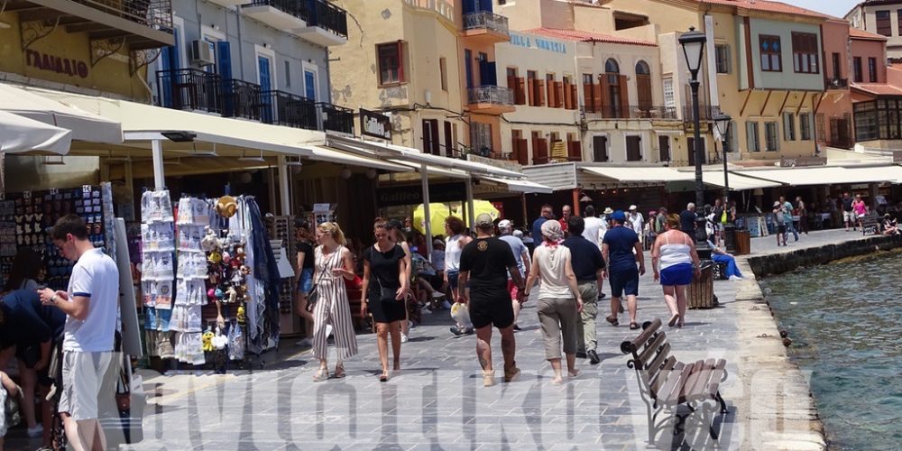 Παρουσιάστηκε το σχέδιο για τη στήριξη και την επανεκκίνηση του ελληνικού τουρισμού